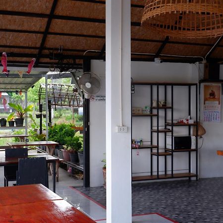 Nok Chan Mee Na Chom Thong Exterior photo