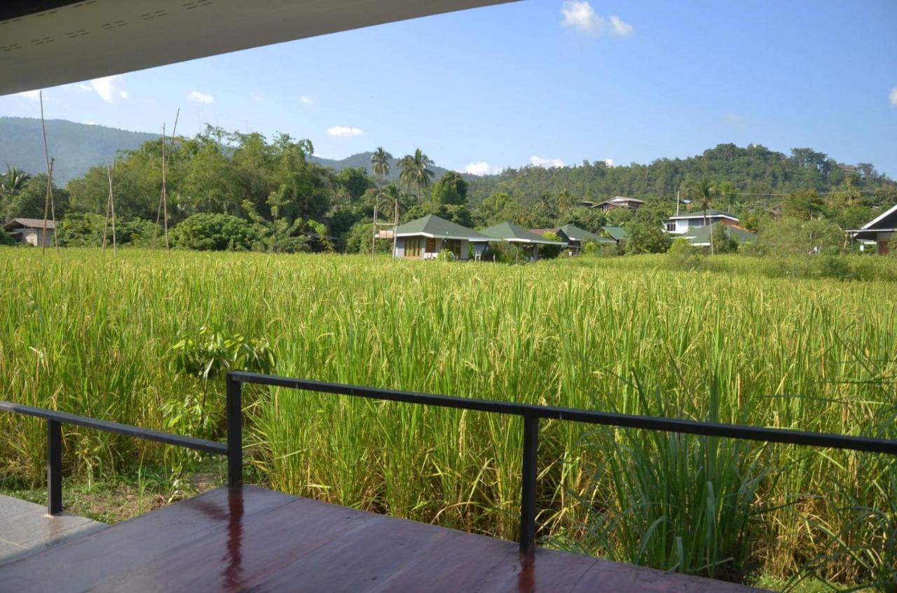 Nok Chan Mee Na Chom Thong Exterior photo